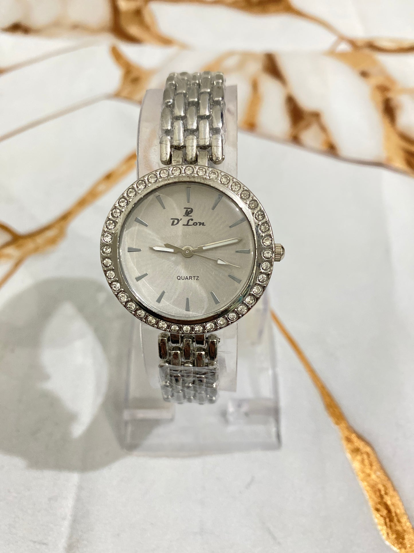Silver Aura – Crystal Embellished Elegant Watch