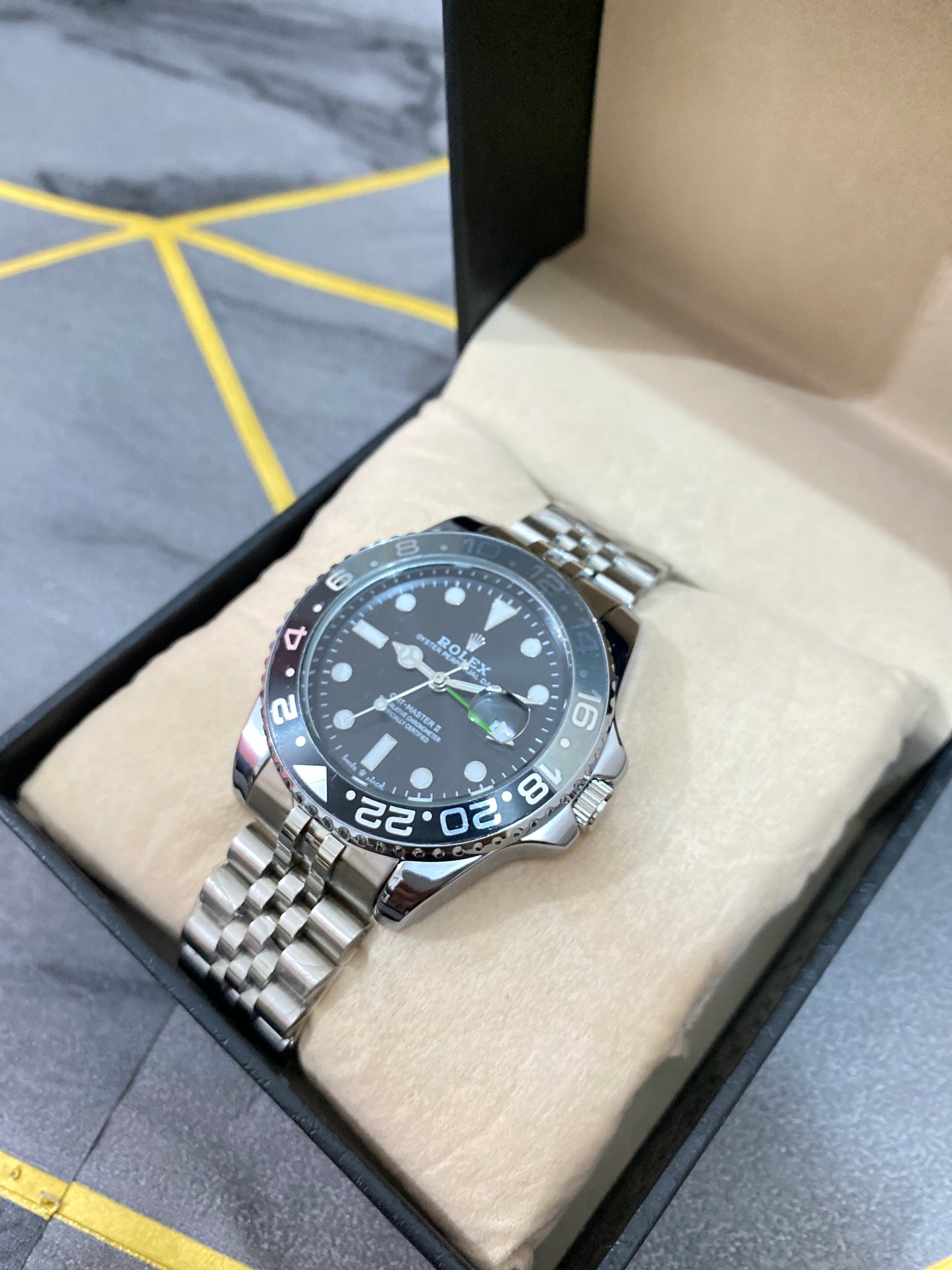 Rolex Style GMT Master – Black & Grey Bezel (Phantom Edition)