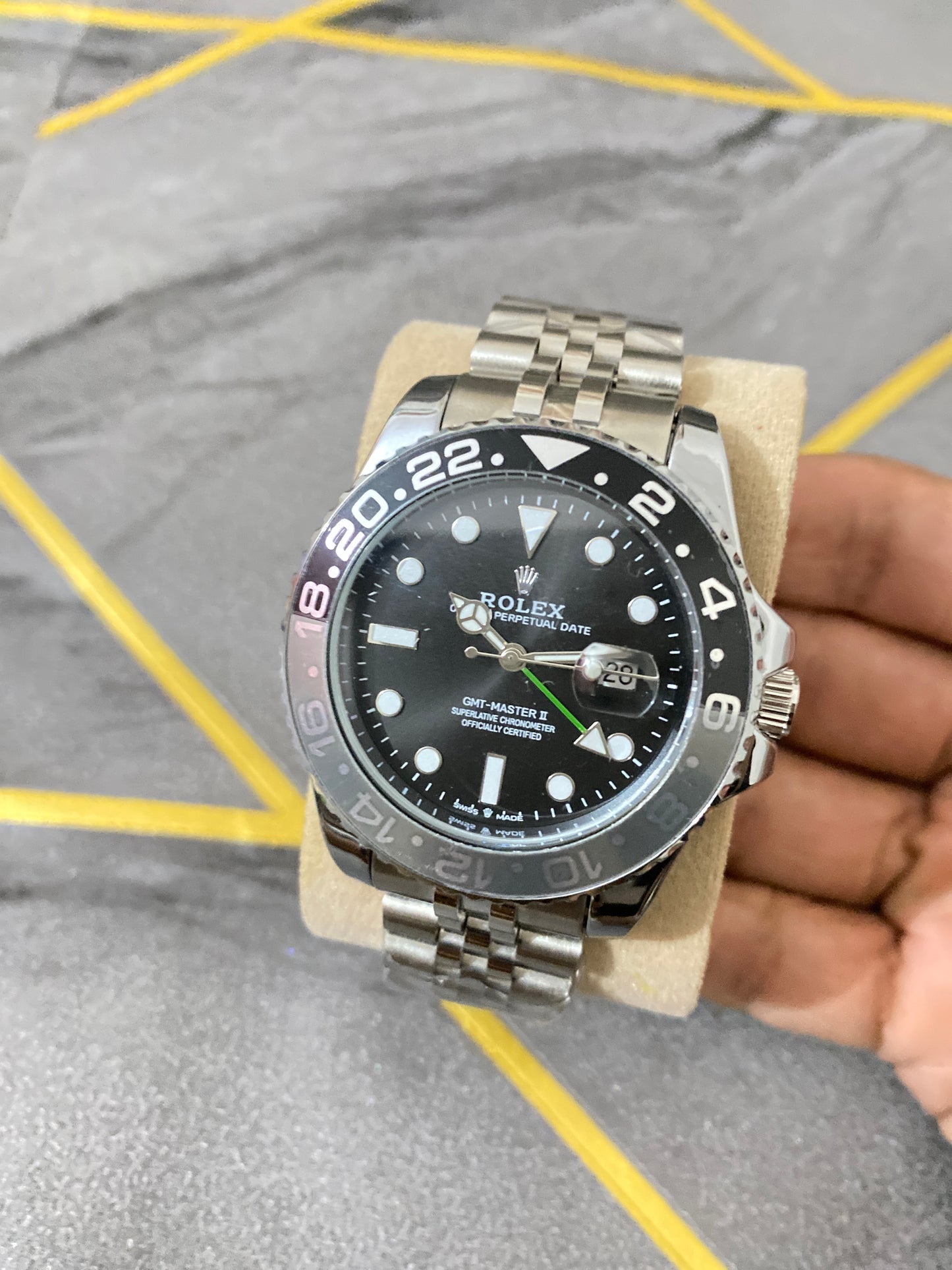 Rolex Style GMT Master – Black & Grey Bezel (Phantom Edition)