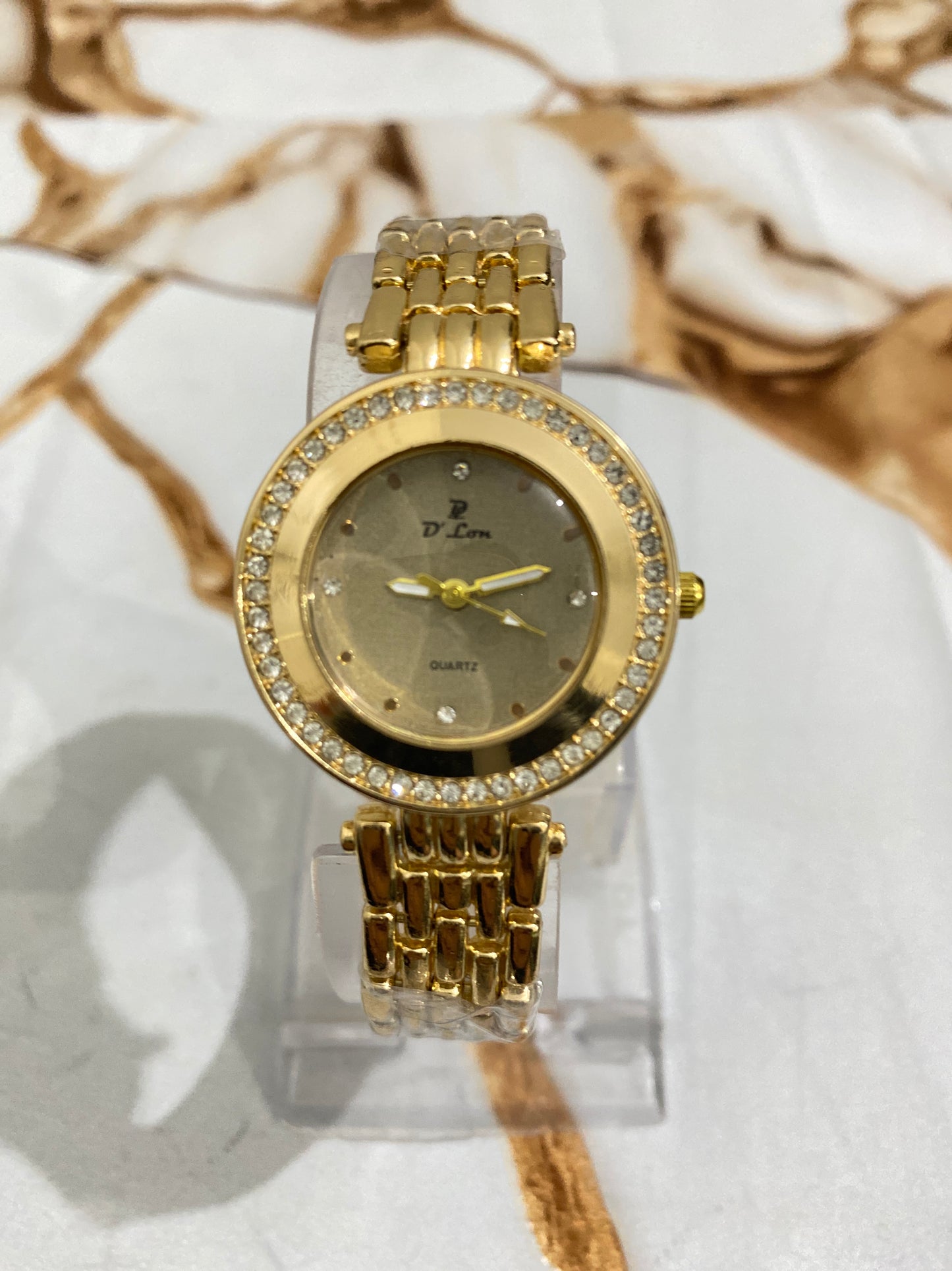 Golden Grace – Crystal Embellished Luxury Watch