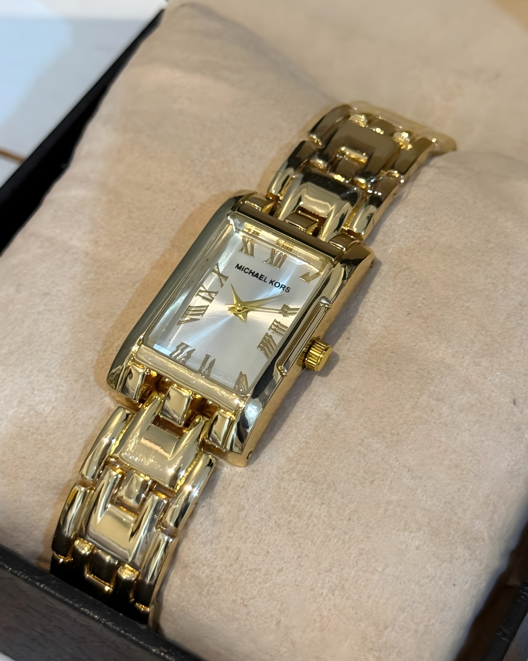 Michael Kors - Golden