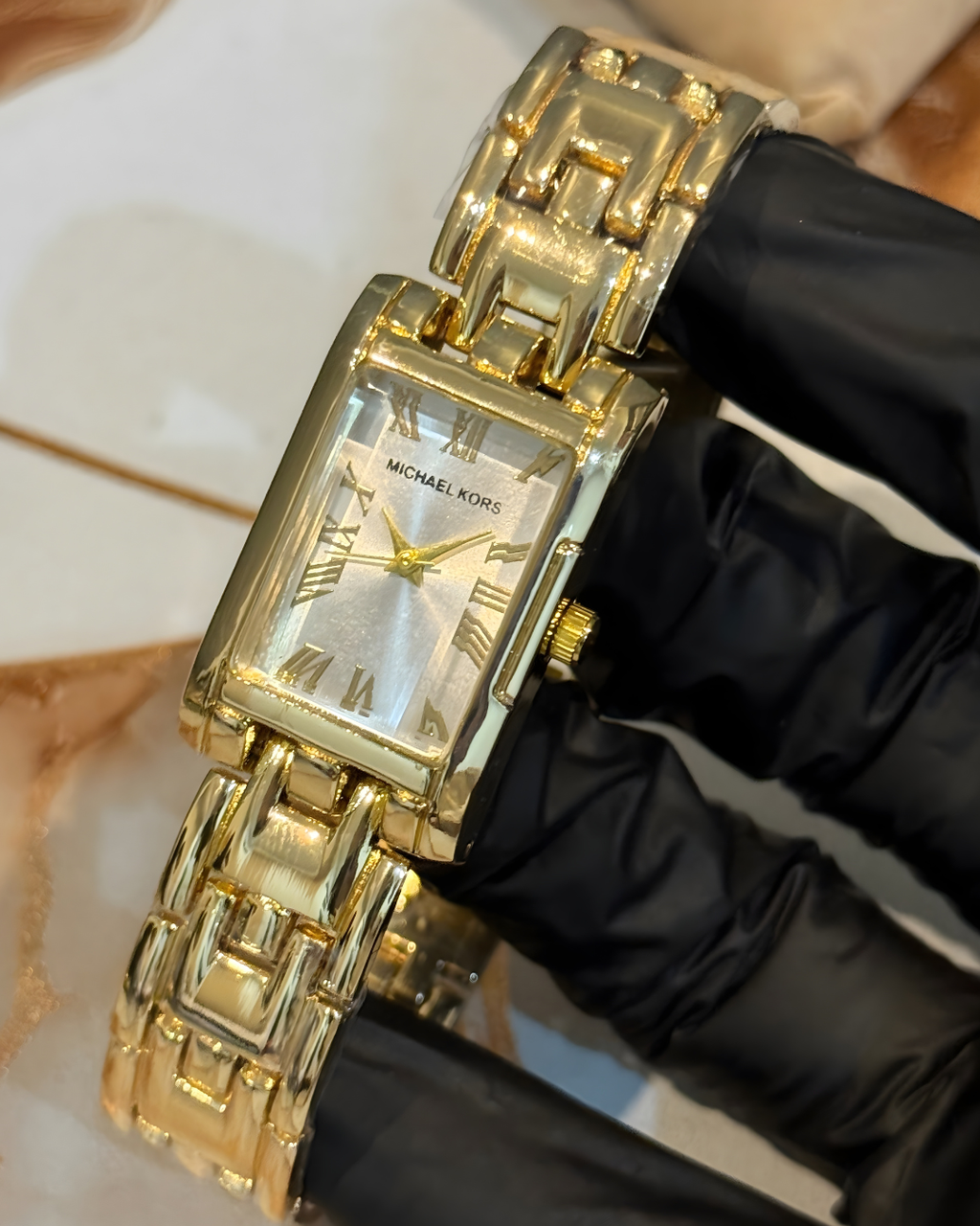 Michael Kors - Golden