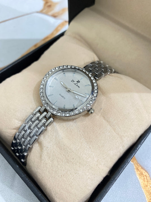 Silver Aura – Crystal Embellished Elegant Watch