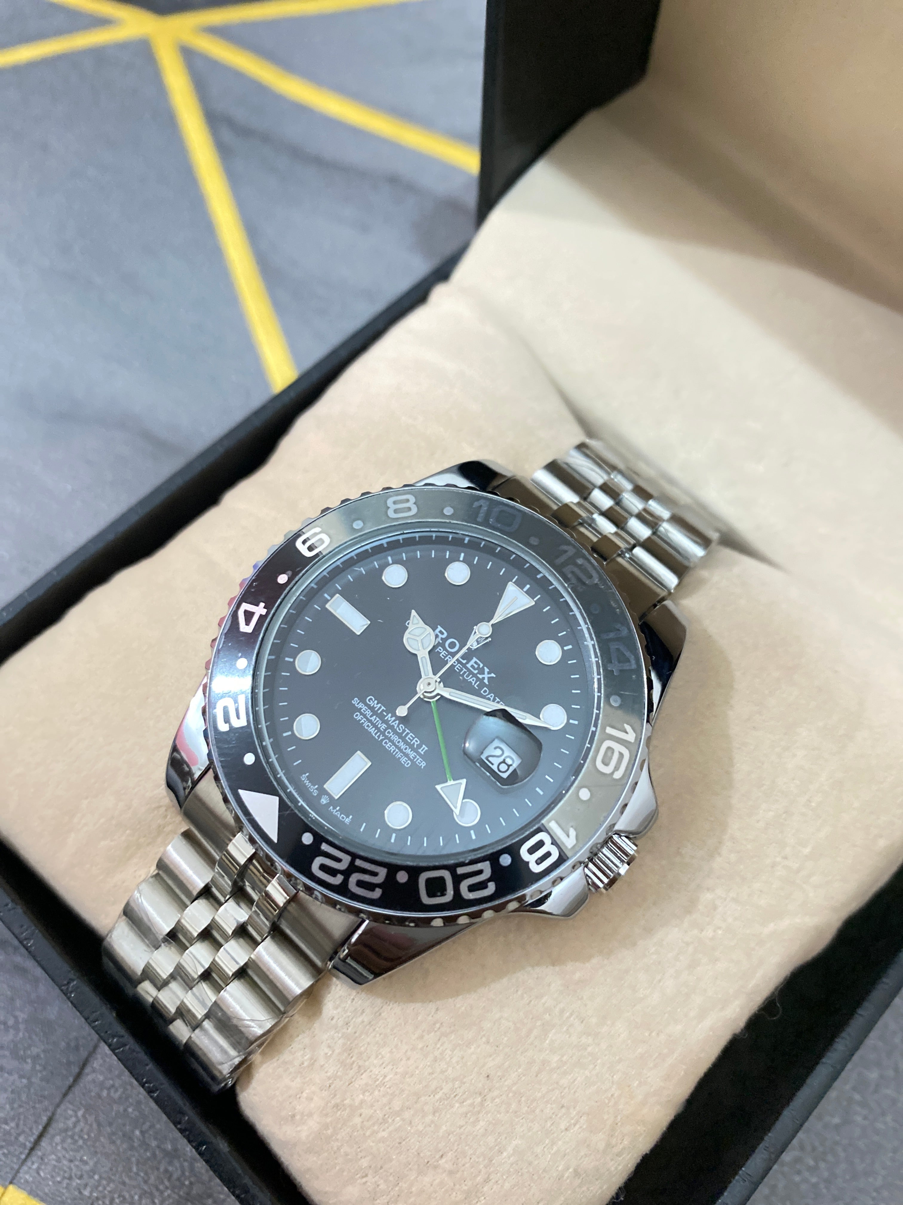 Rolex Style GMT Master – Black & Grey Bezel (Phantom Edition)