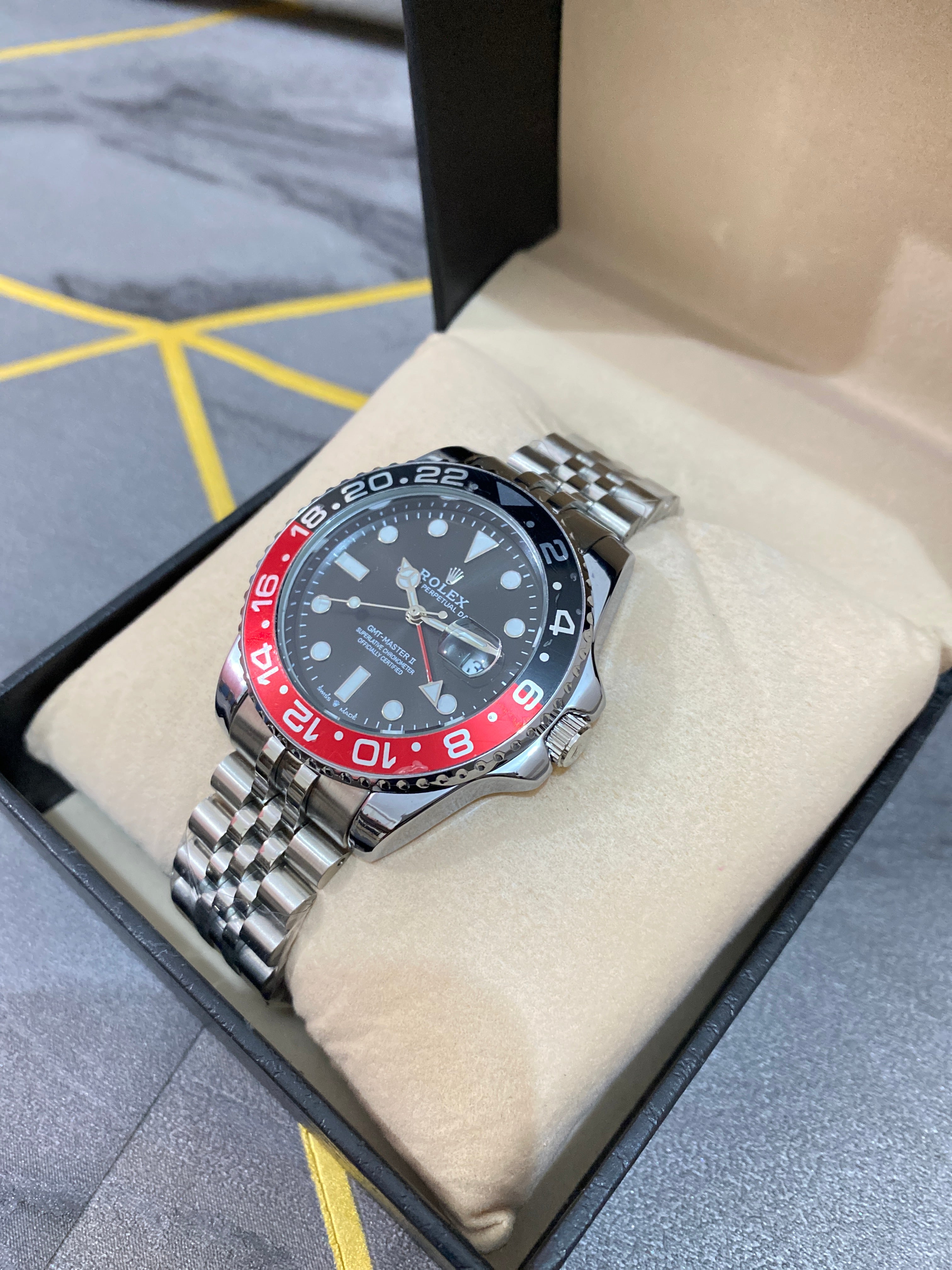 Rolex Style GMT Master – Black & Red Bezel