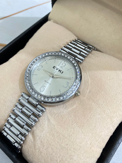 EYKI Elegance – Timeless Beauty in Every Tick